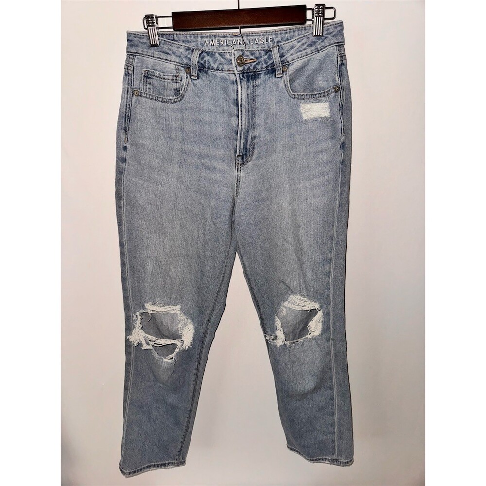 American Eagle Mom Jeans Womens Size 8 Light Wash High Rise Distressed